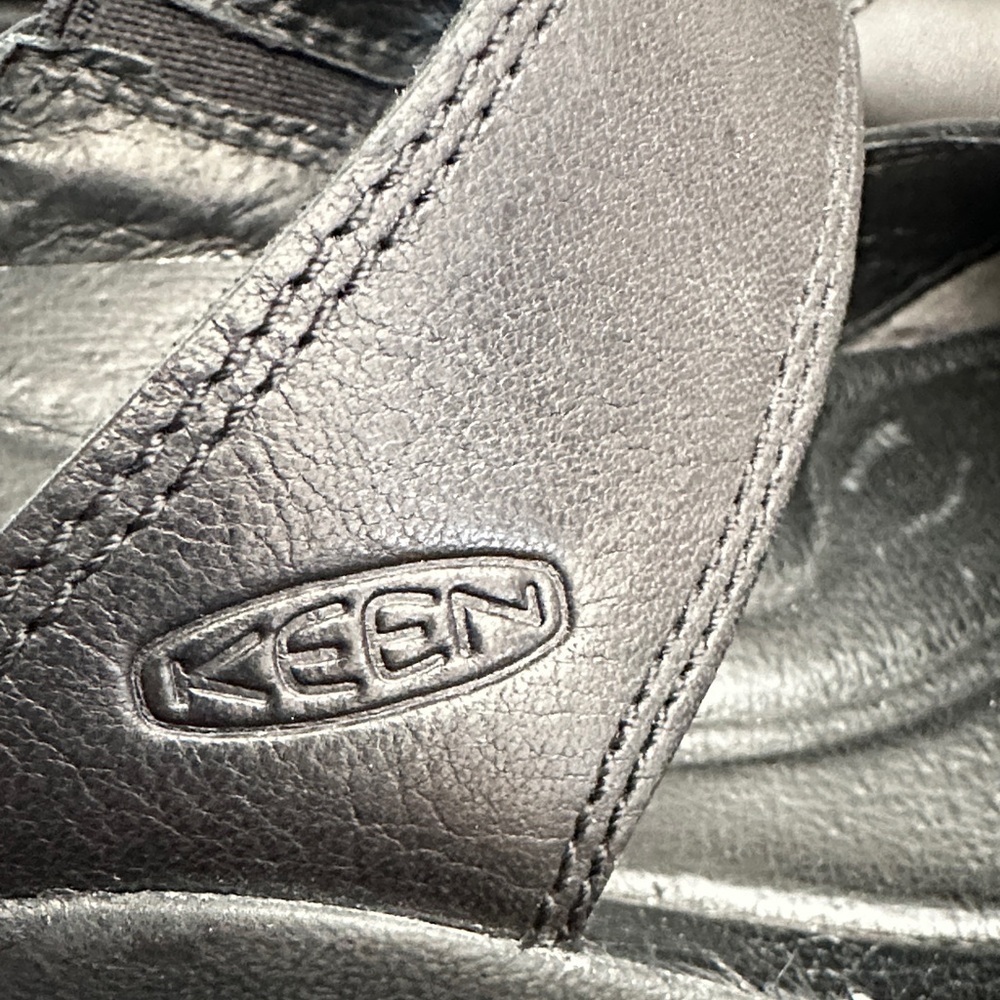 Keen Black Women's Slip on shoes size 7.5 - Picture 6 of 6